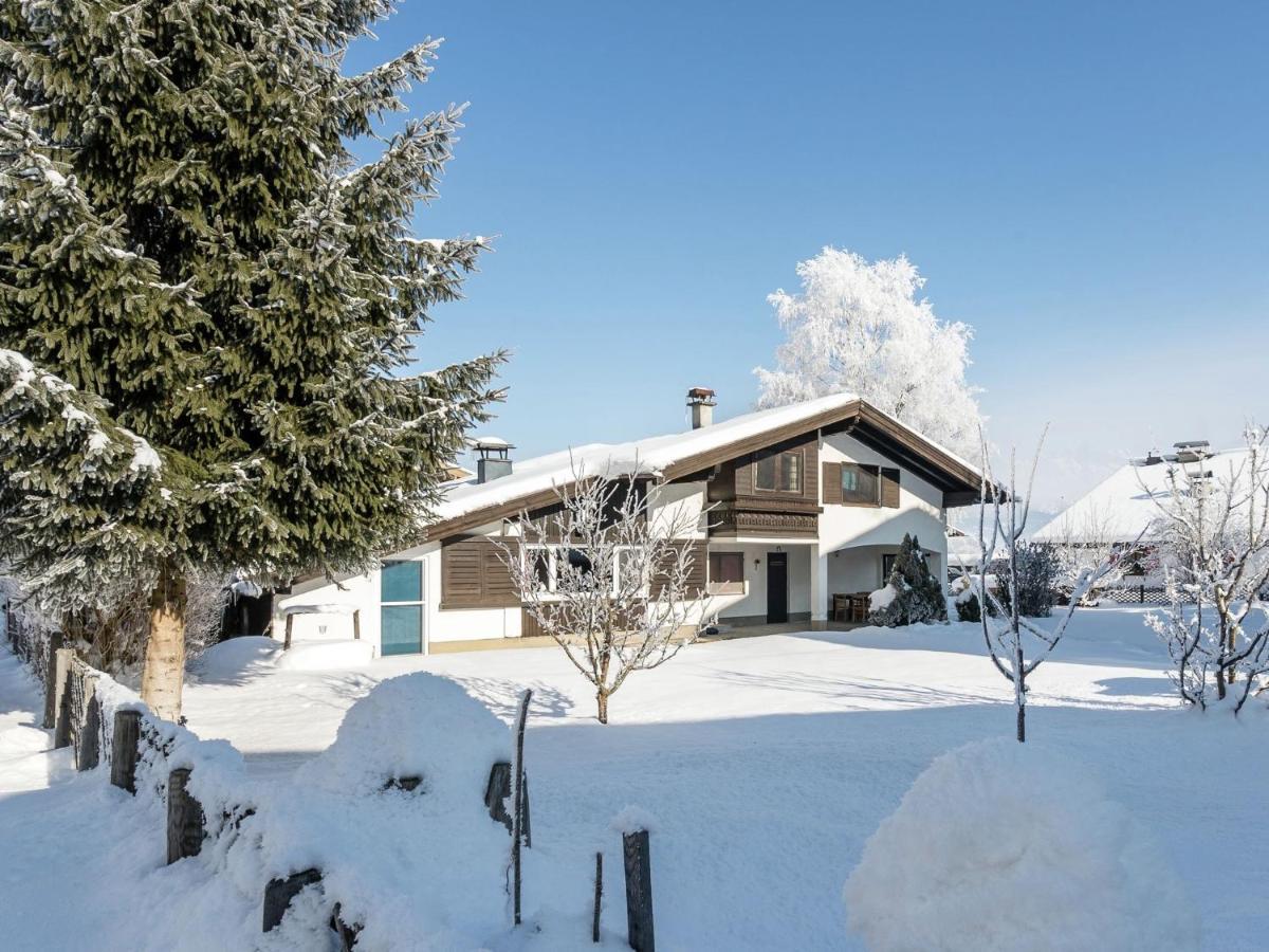 Spacious Chalet In Maishofen Near Forest Екстериор снимка
